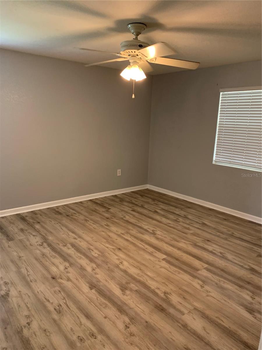 Image 13 of 37 For 18703 Van Nuys Circle