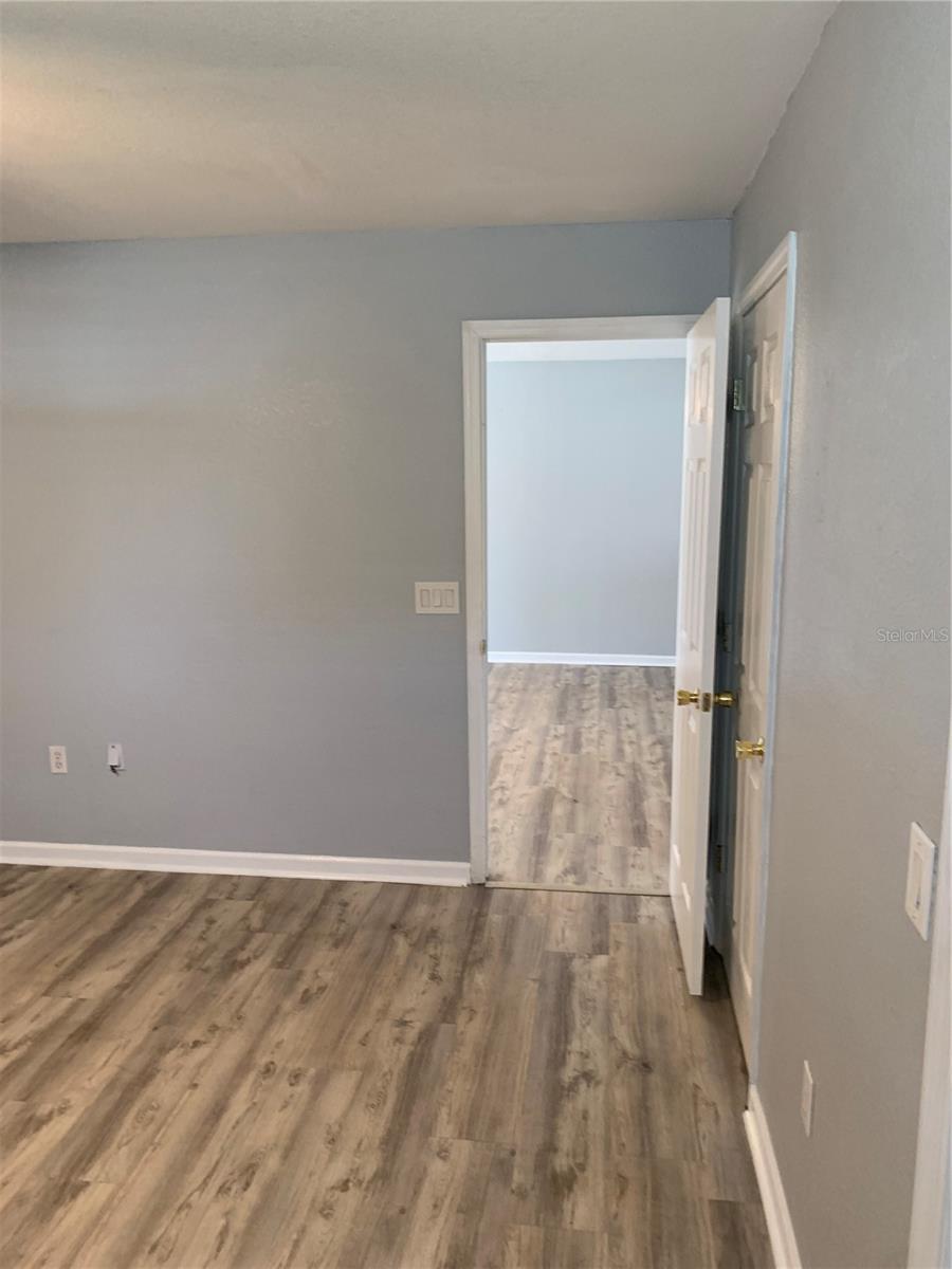 Image 15 of 37 For 18703 Van Nuys Circle