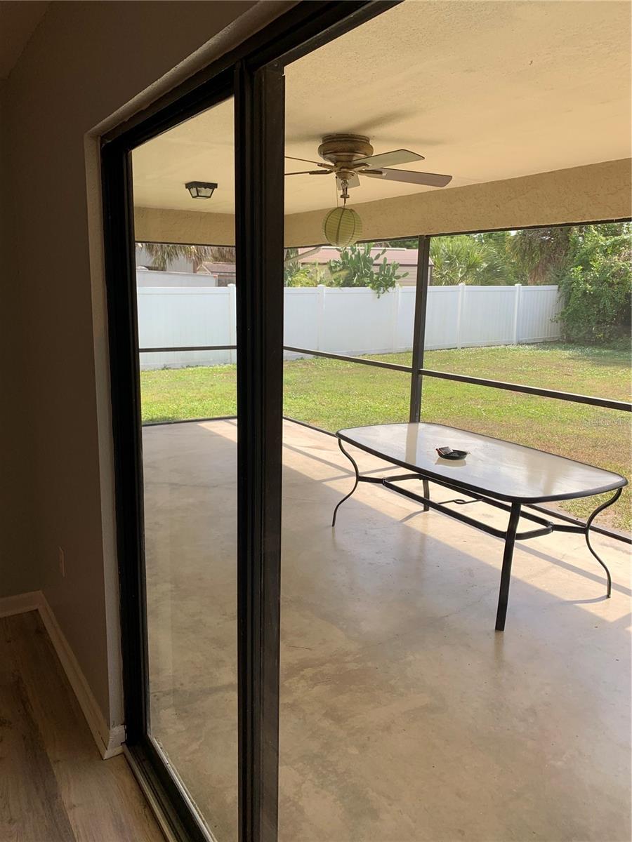 Image 33 of 37 For 18703 Van Nuys Circle