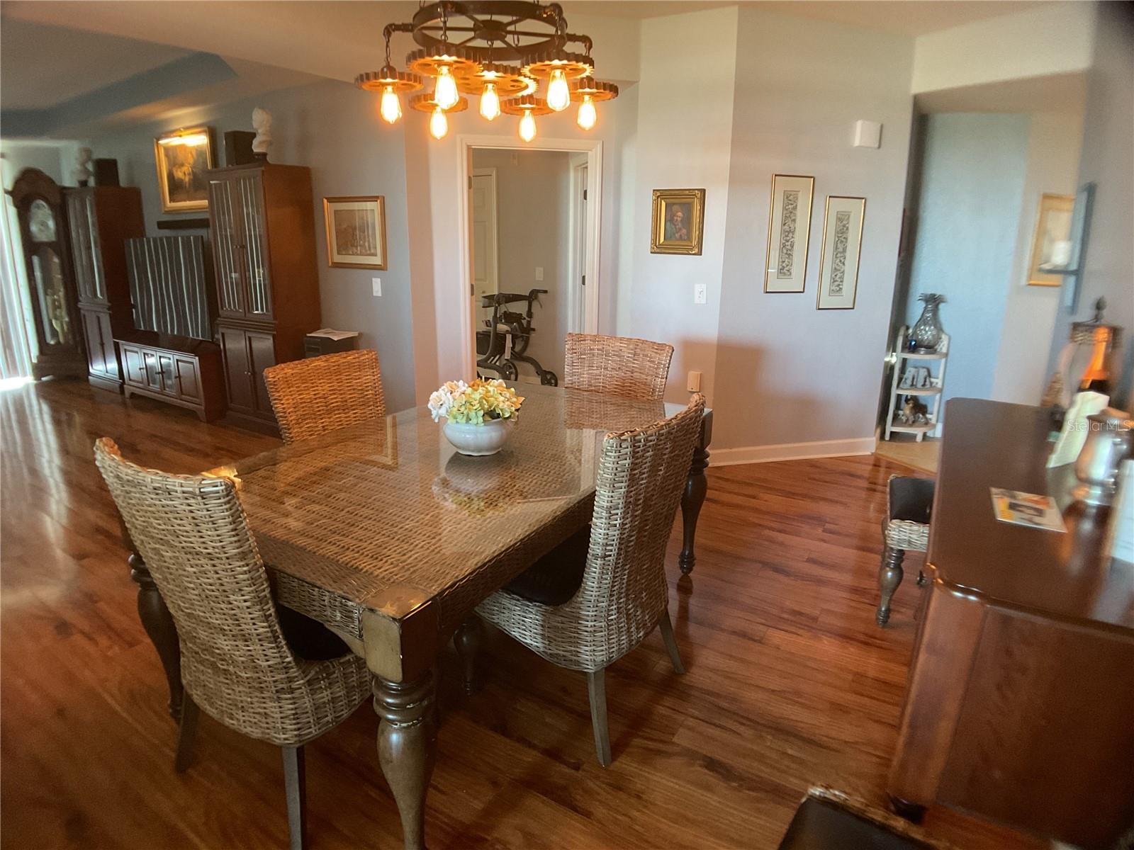 Image 13 of 40 For 2001 Bal Harbor Boulevard 2405