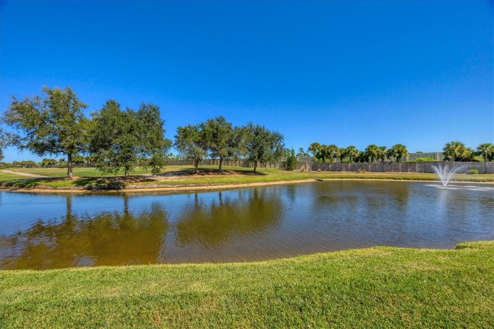 Image 39 of 59 For 24632 Buckingham Way