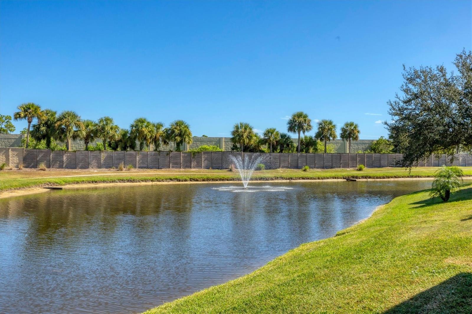 Image 40 of 59 For 24632 Buckingham Way