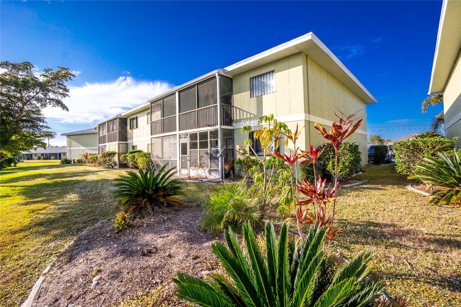 Image 5 of 21 For 25225 Rampart Boulevard 1701