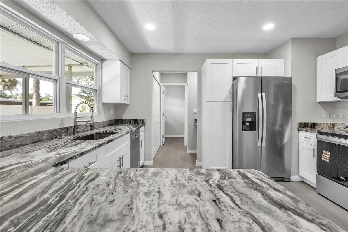 Image 17 of 51 For 20409 Emerald Avenue