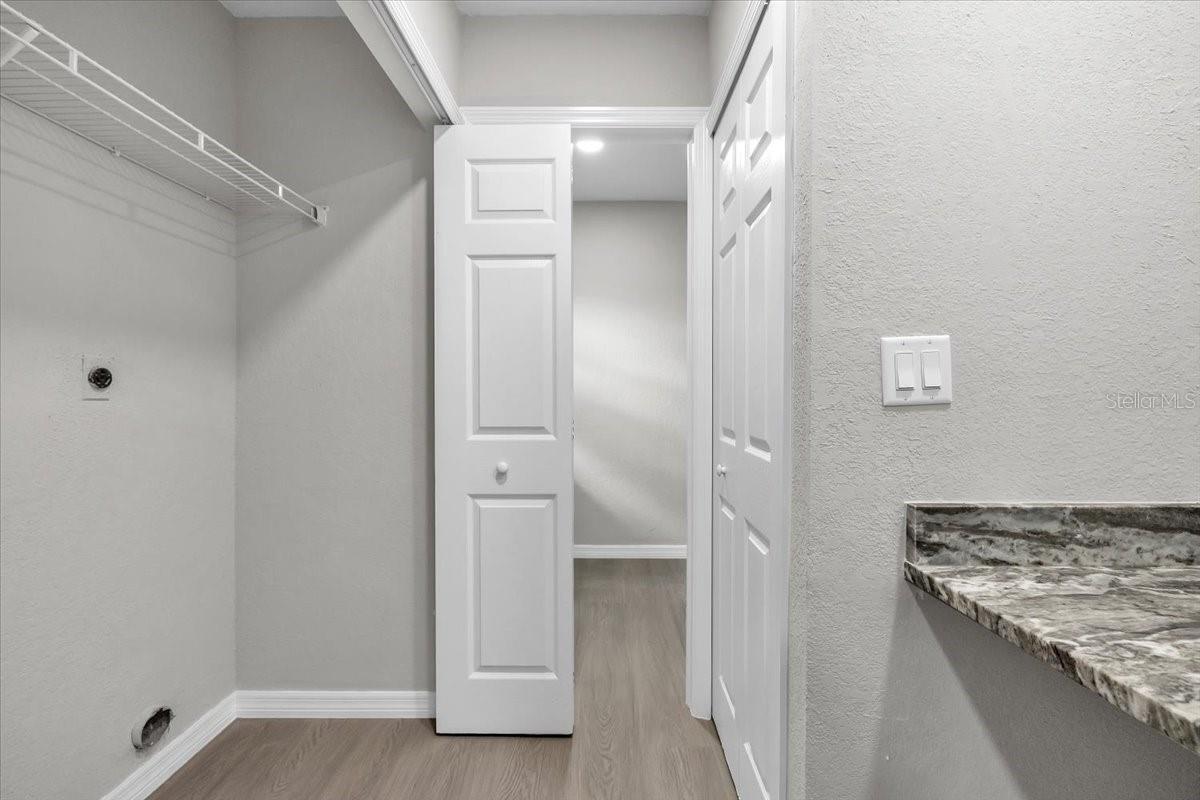 Image 23 of 51 For 20409 Emerald Avenue