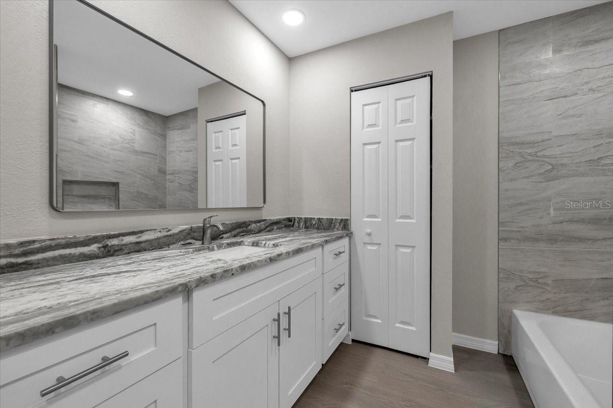 Image 38 of 51 For 20409 Emerald Avenue