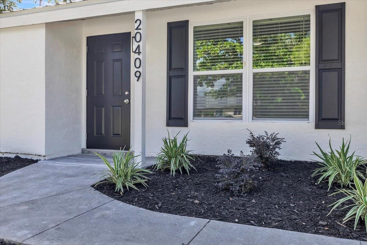 Image 4 of 51 For 20409 Emerald Avenue