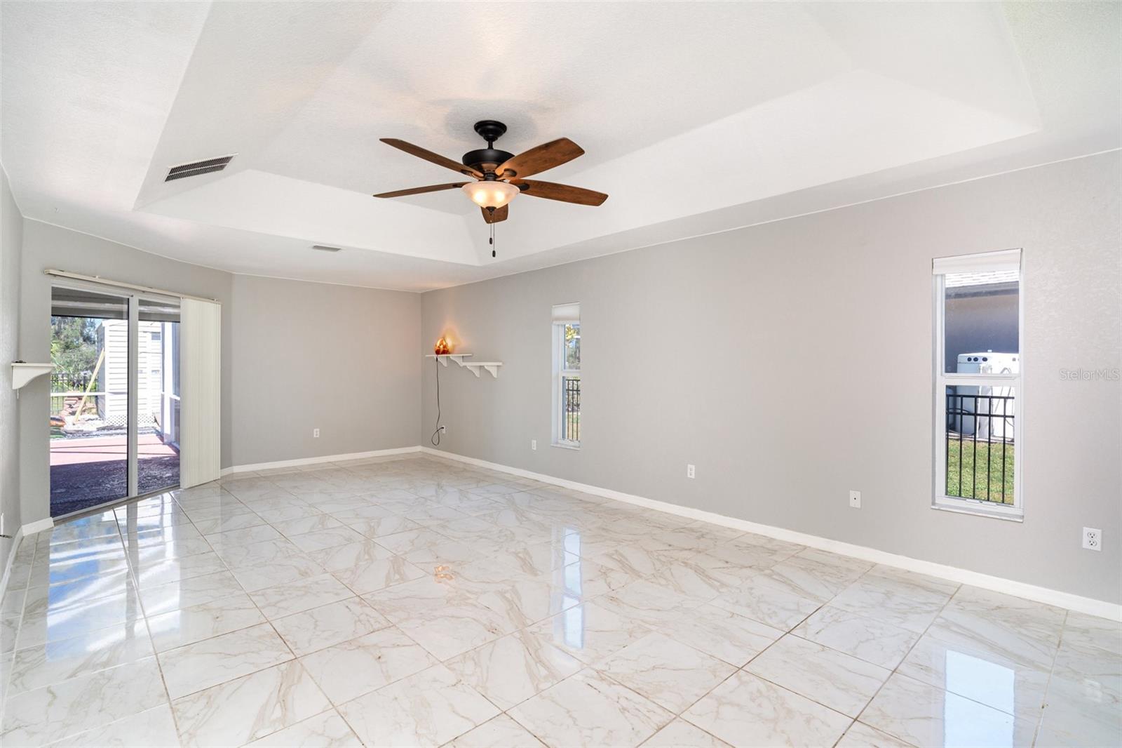 Image 13 of 35 For 2016 Grandview Drive