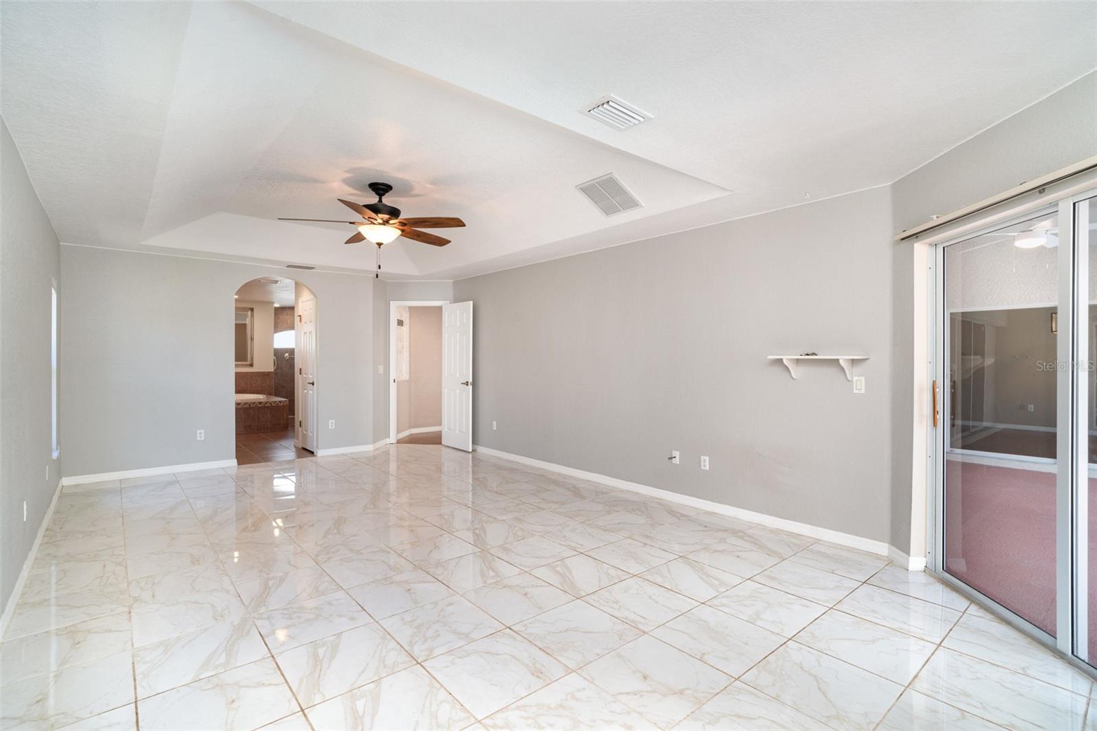 Image 14 of 35 For 2016 Grandview Drive