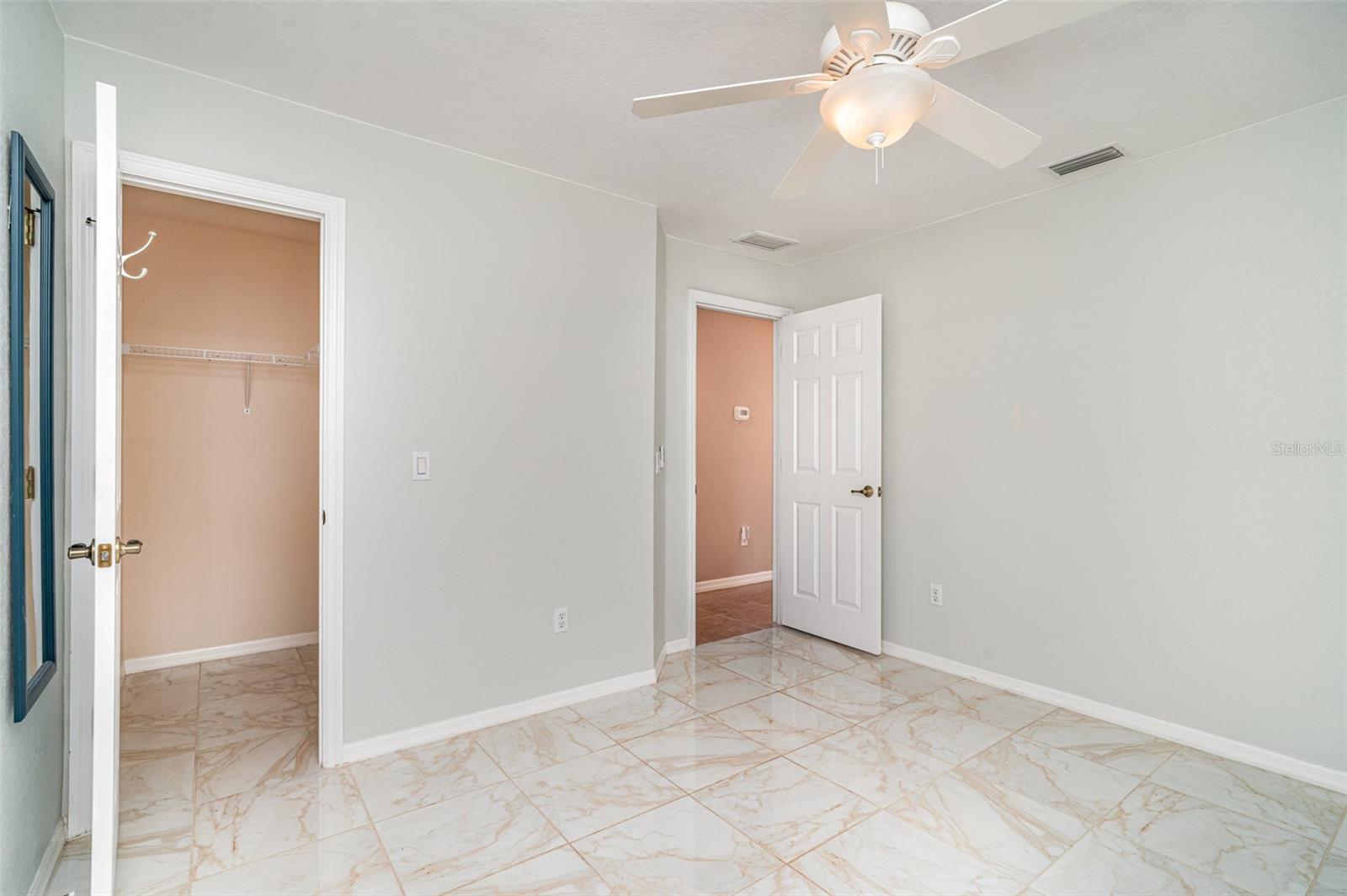 Image 19 of 35 For 2016 Grandview Drive