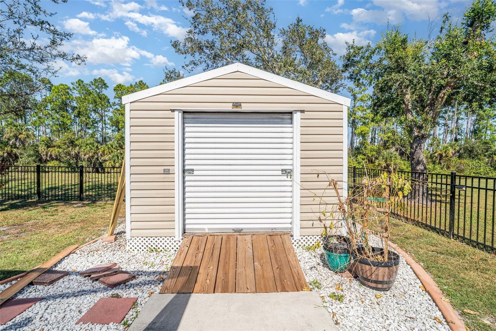 Image 29 of 35 For 2016 Grandview Drive