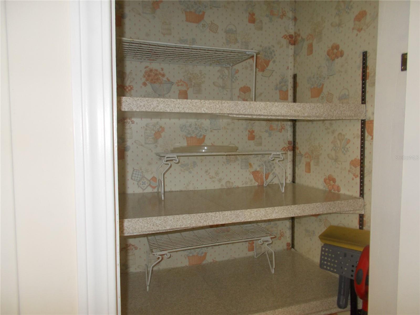 Image 10 of 67 For 6456 Haele Court