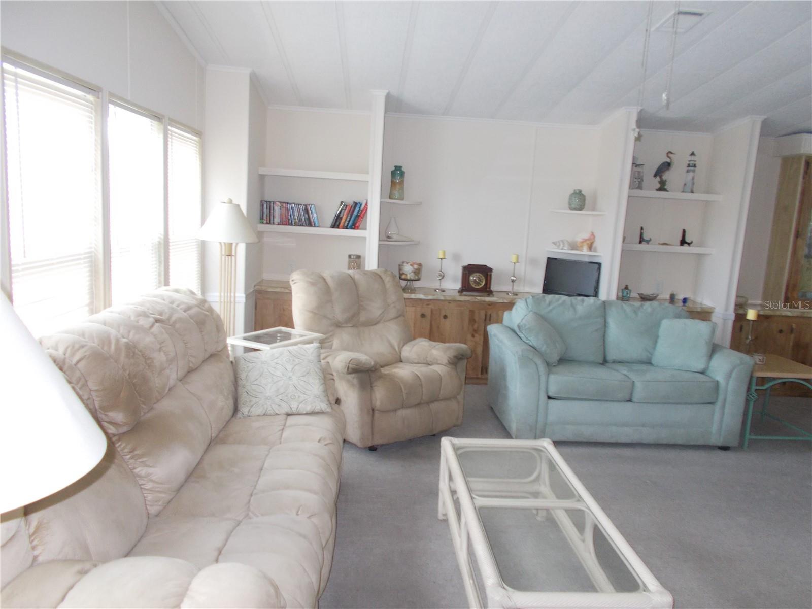 Image 18 of 67 For 6456 Haele Court