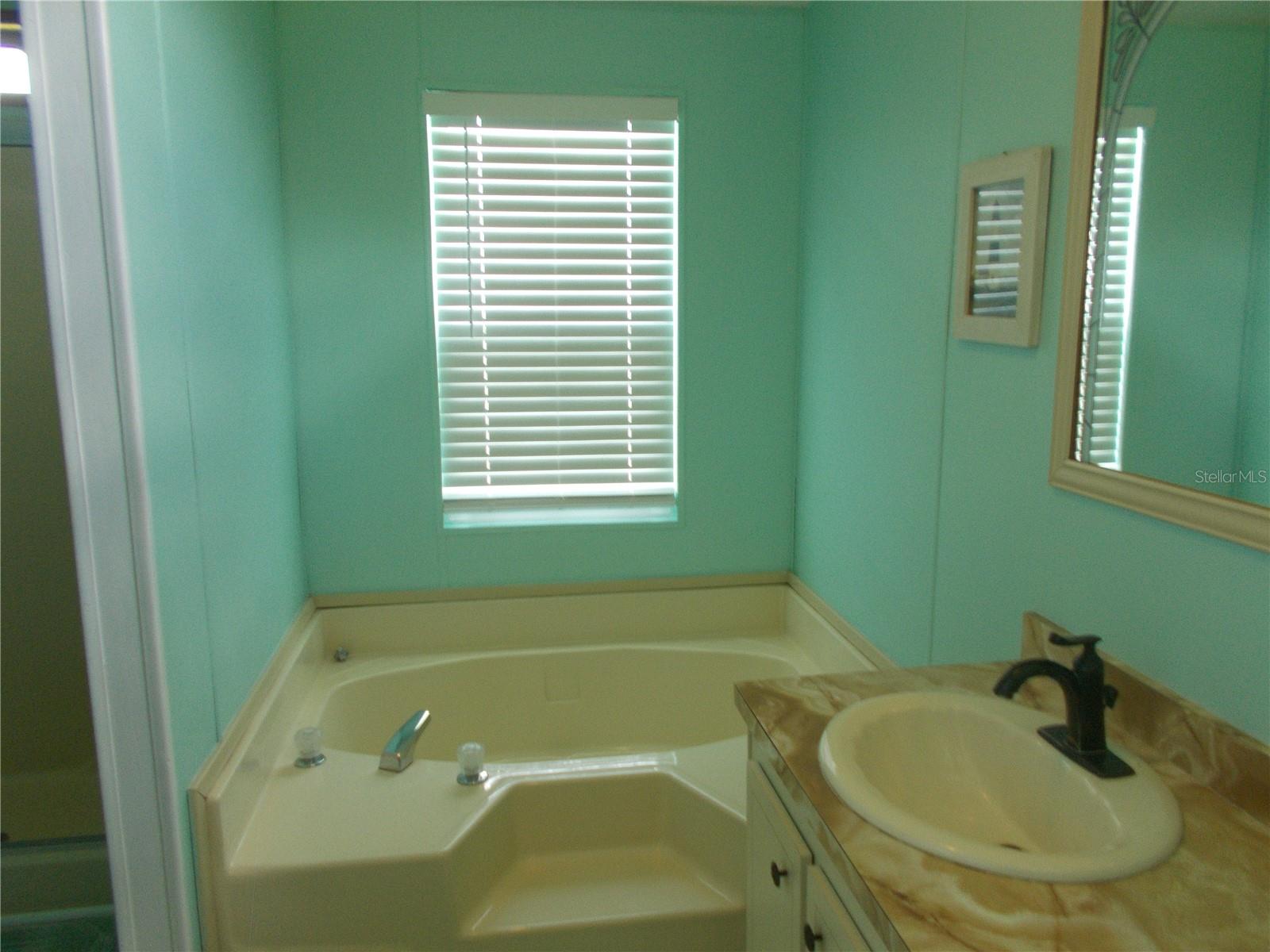 Image 27 of 67 For 6456 Haele Court