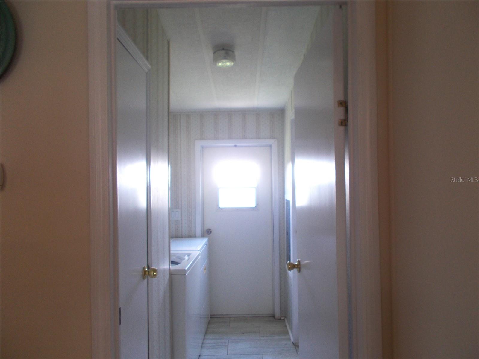 Image 37 of 67 For 6456 Haele Court