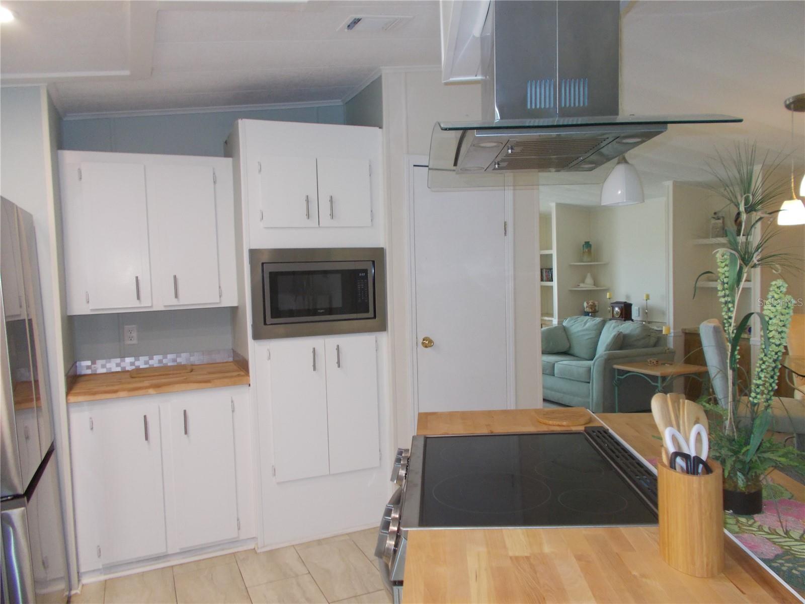 Image 8 of 67 For 6456 Haele Court