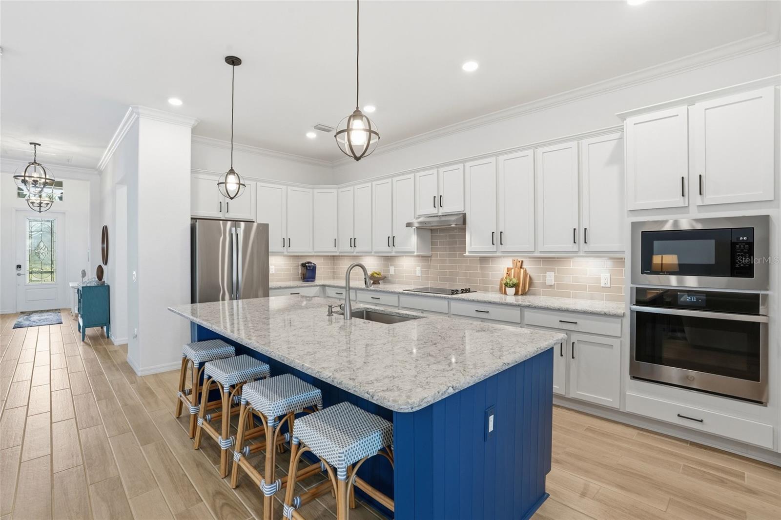 Image 17 of 81 For 25084 Golden Fern Drive