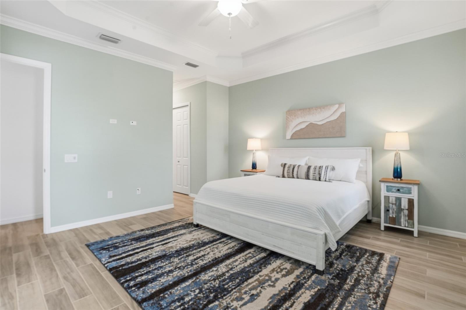 Image 24 of 81 For 25084 Golden Fern Drive