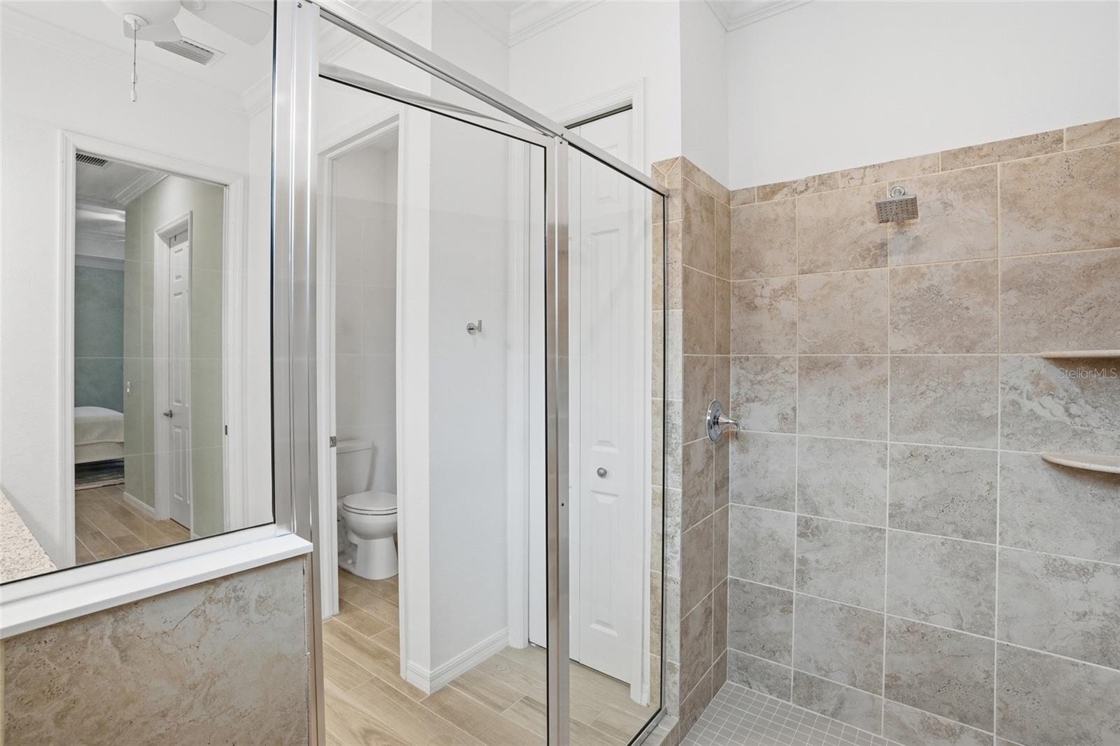 Image 28 of 81 For 25084 Golden Fern Drive