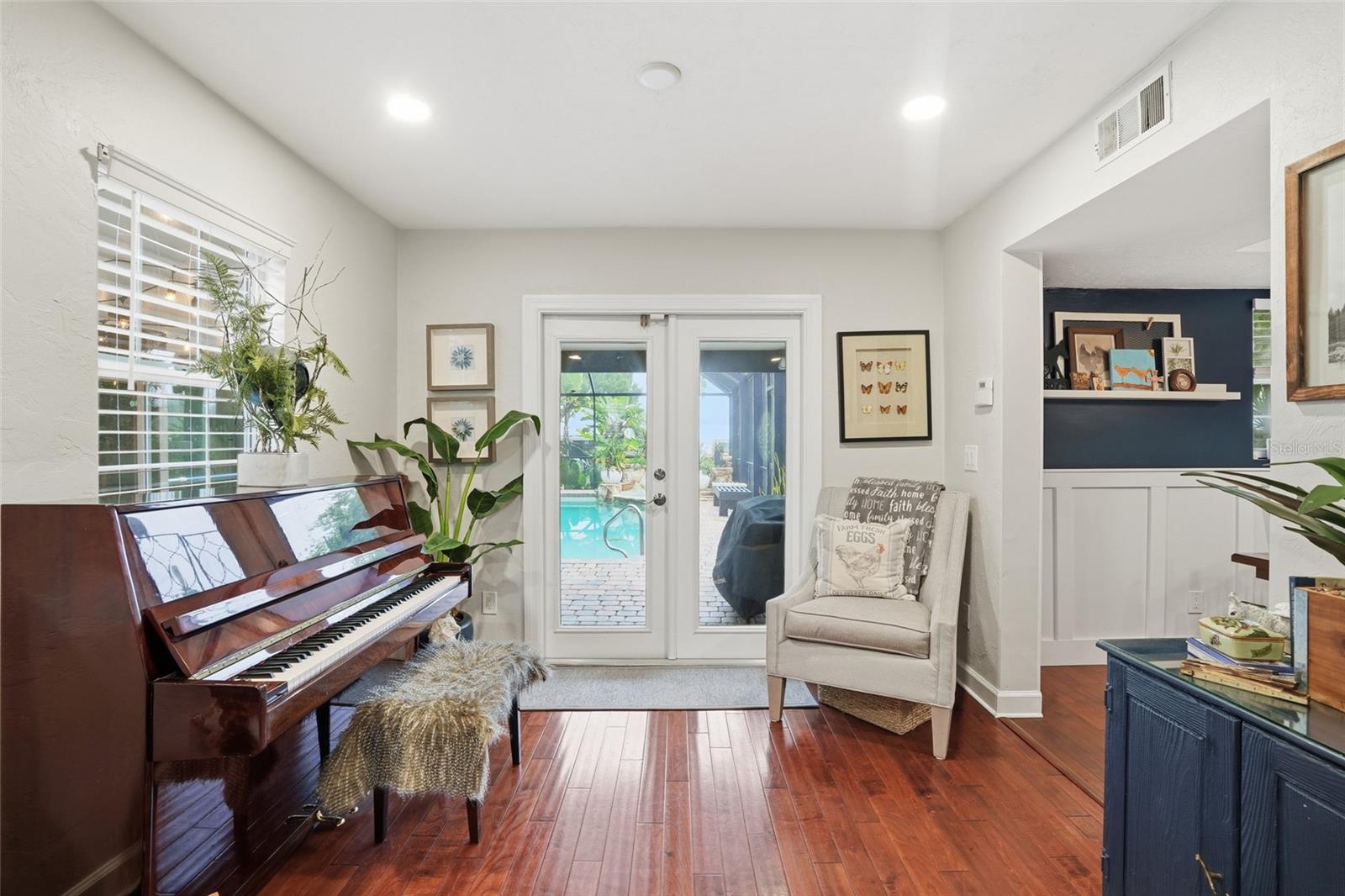 Image 17 of 53 For 10811 & 10821 Ruden Road