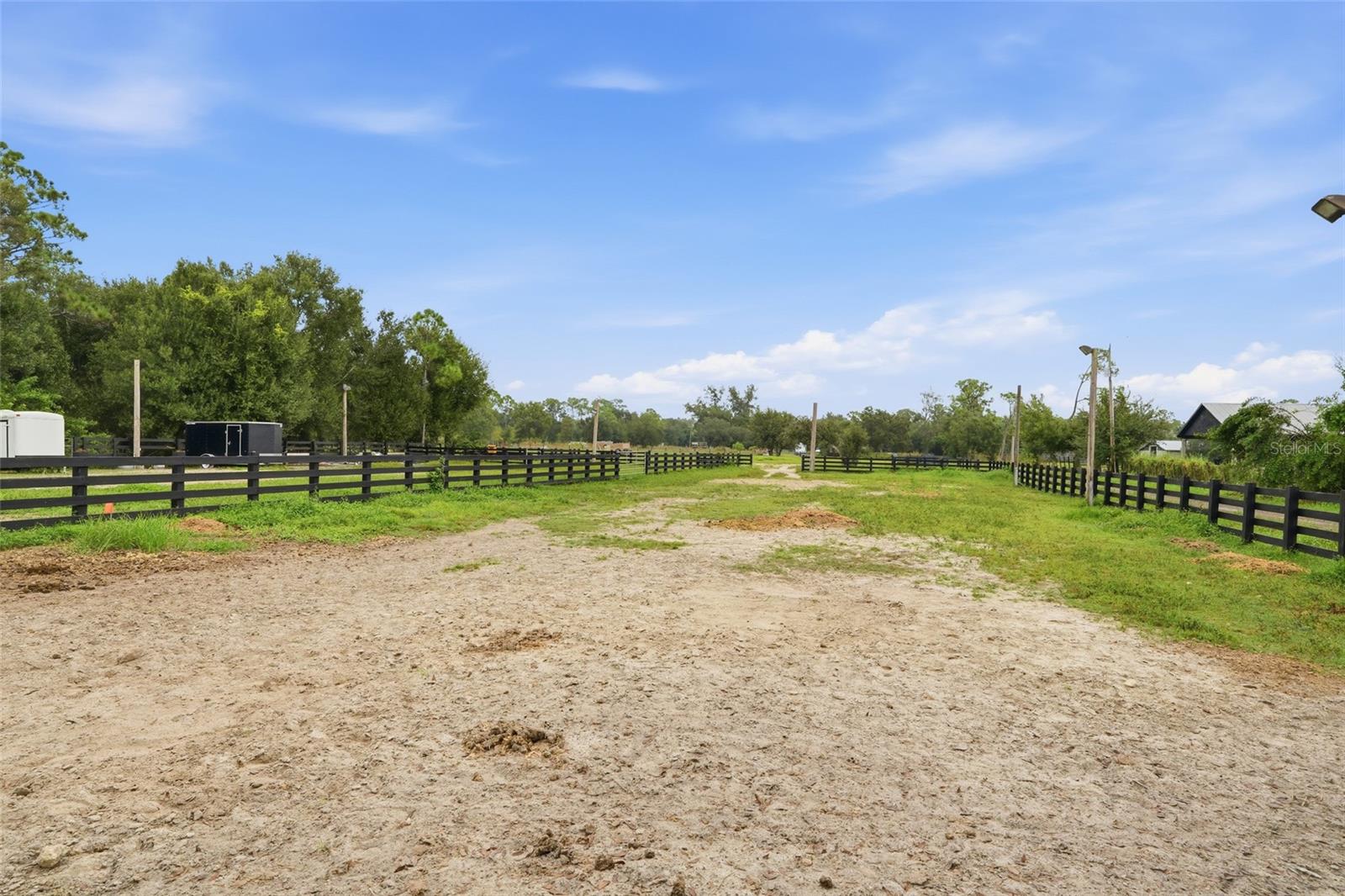 Image 45 of 53 For 10811 & 10821 Ruden Road