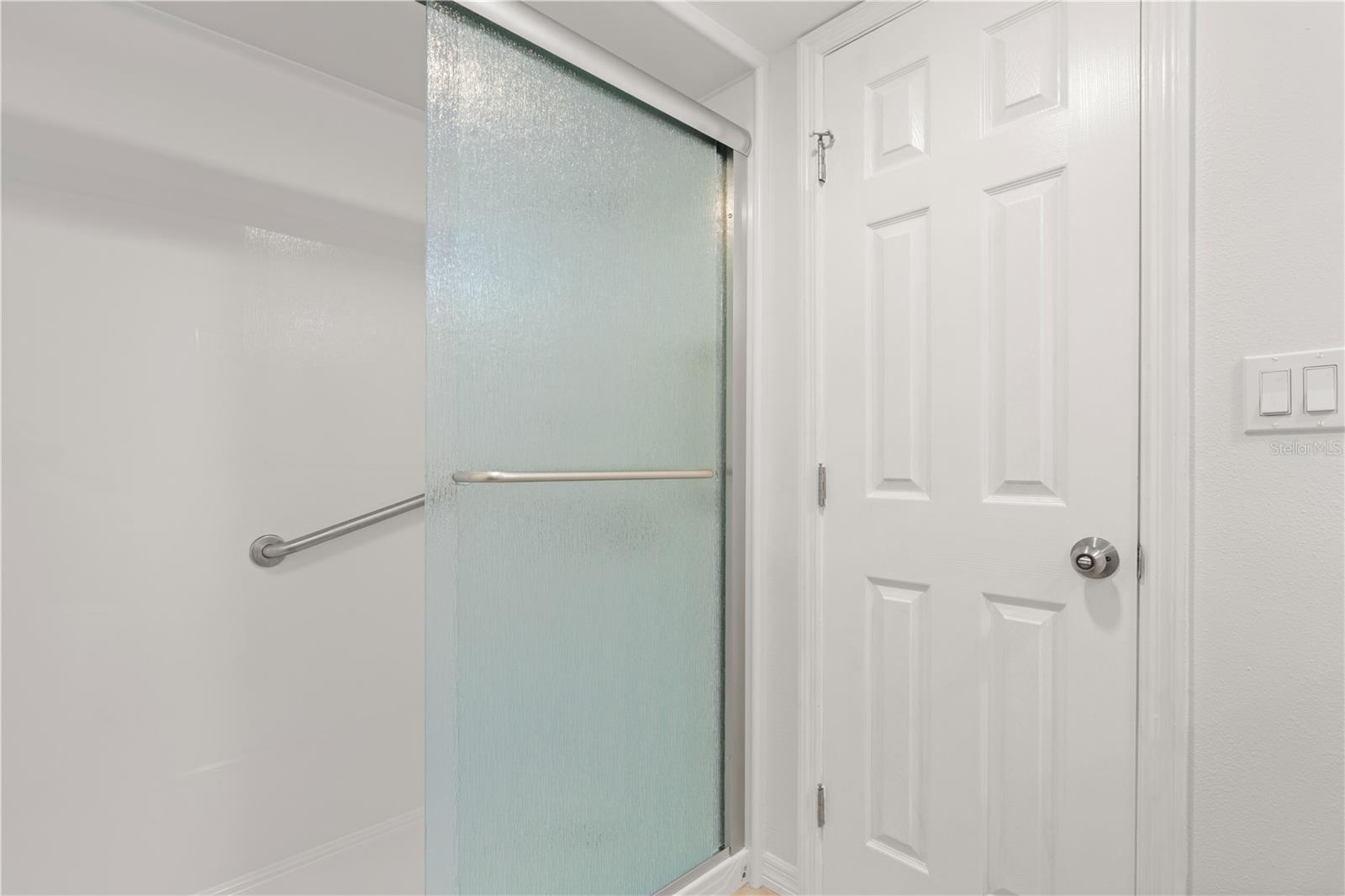 Image 28 of 40 For 1080 Bal Harbor Boulevard 11b