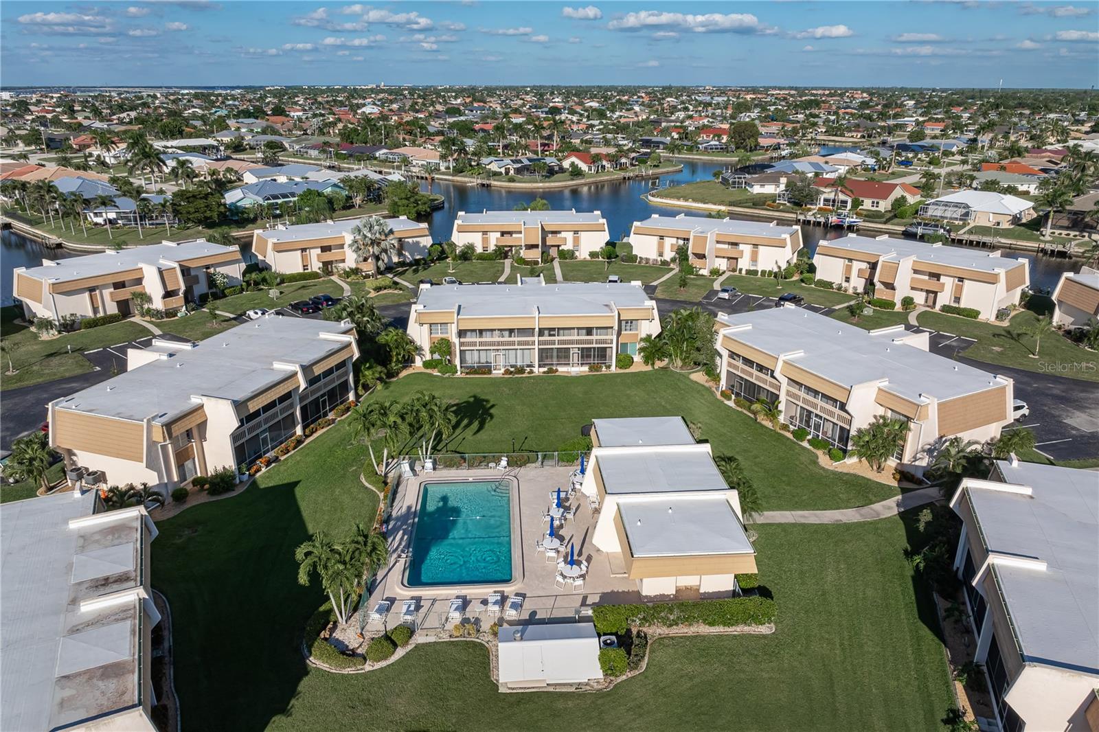 Image 37 of 40 For 1080 Bal Harbor Boulevard 11b