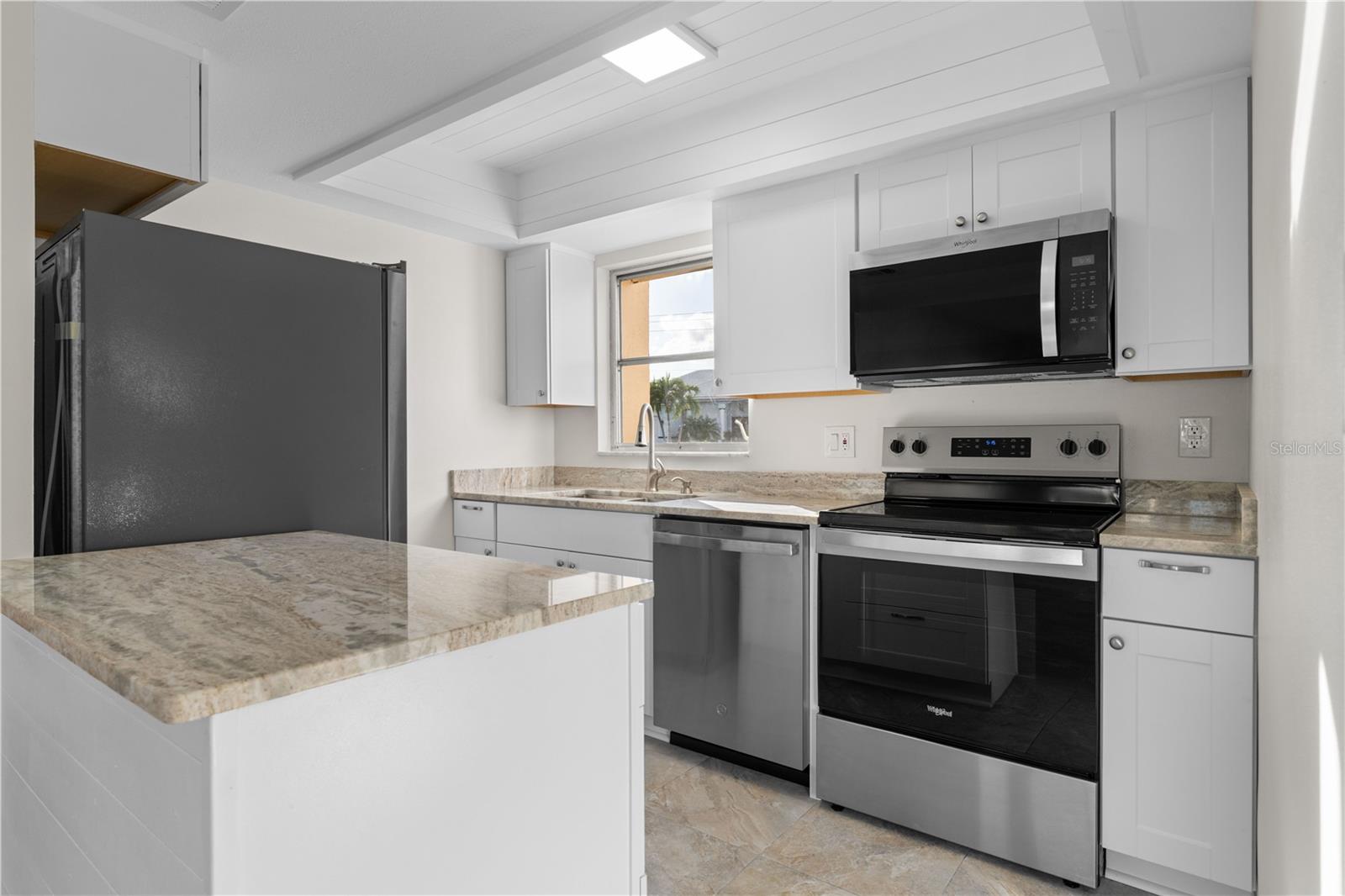 Image 8 of 40 For 1080 Bal Harbor Boulevard 11b