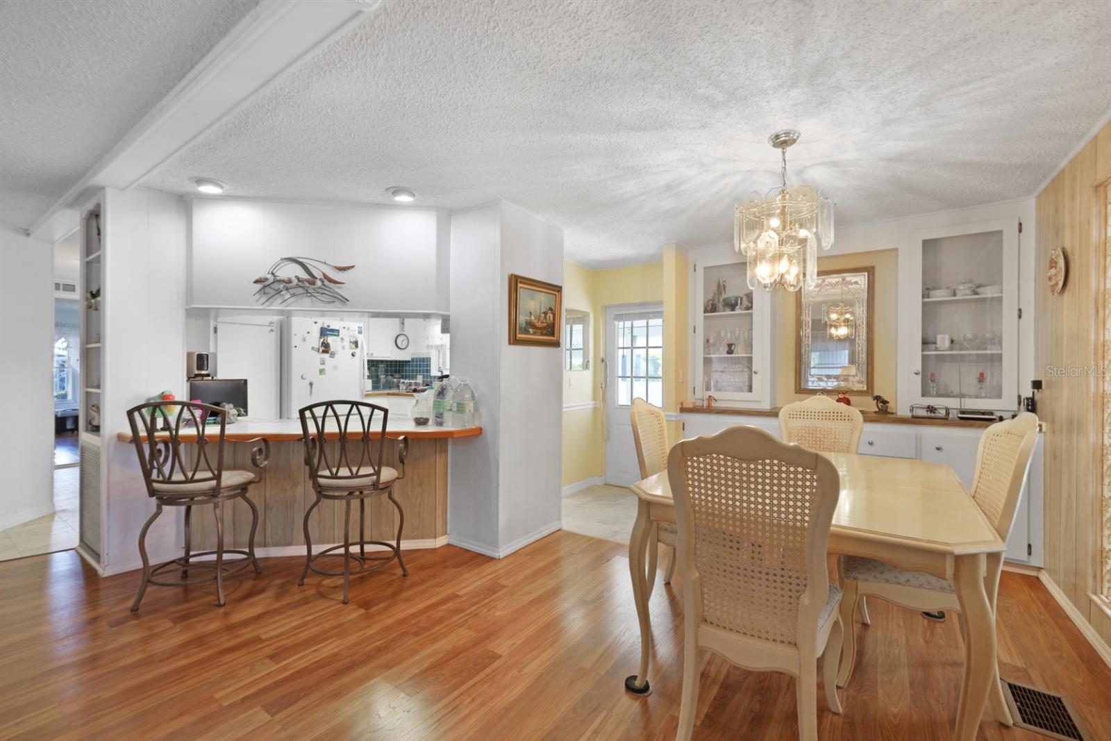 Image 10 of 90 For 2100 Kings Highway 126