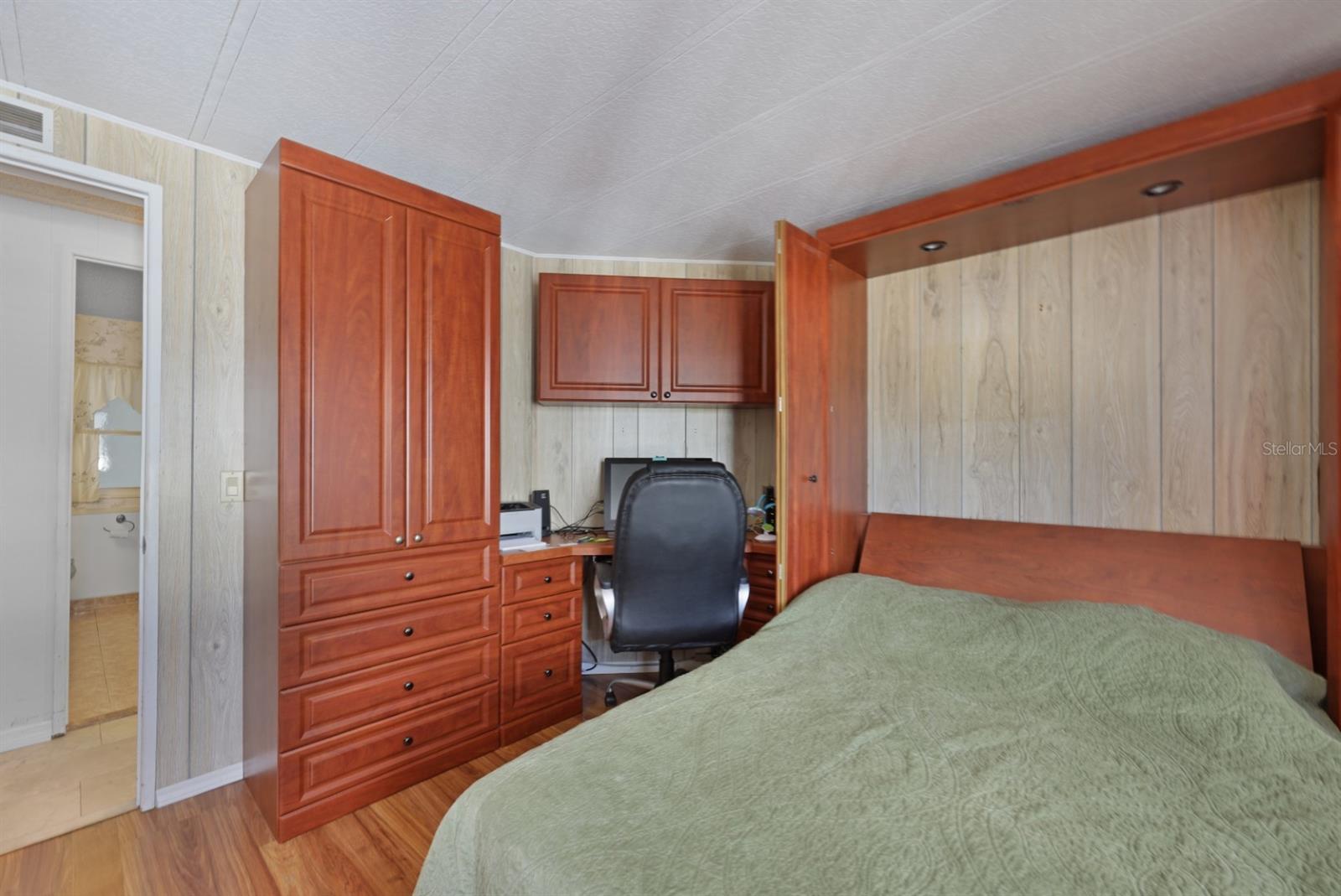 Image 23 of 90 For 2100 Kings Highway 126