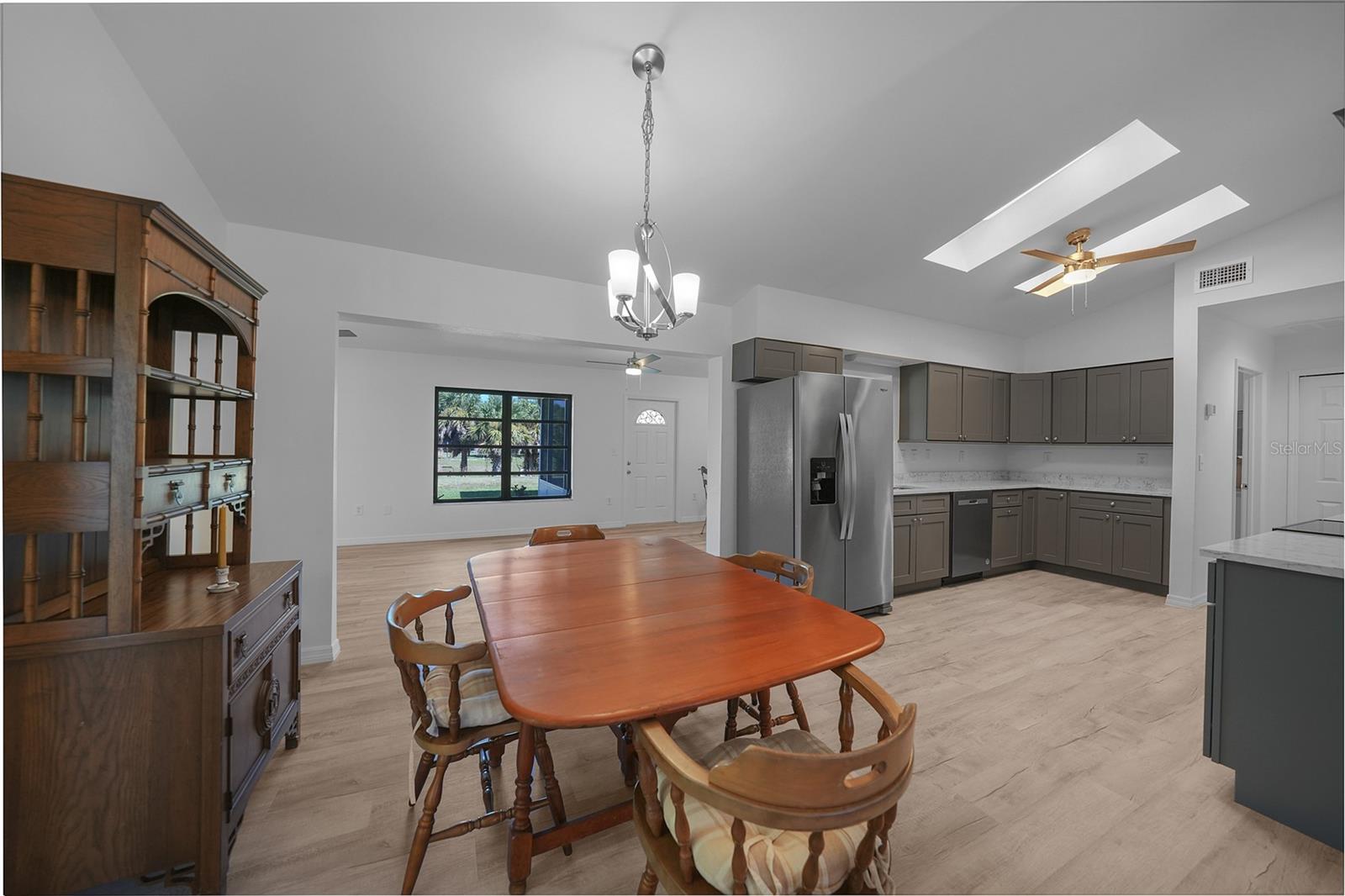 Image 10 of 55 For 21196 Burkhart Drive