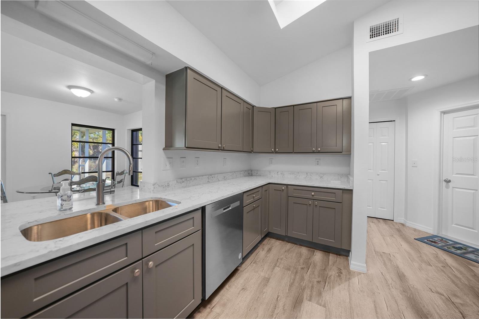 Image 14 of 55 For 21196 Burkhart Drive