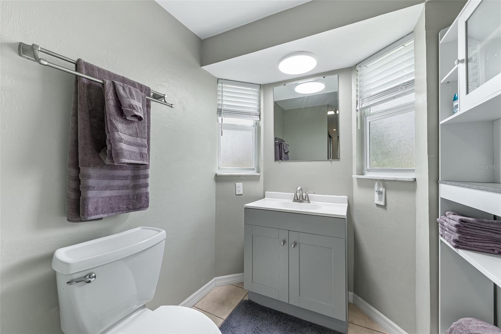 Image 18 of 27 For 17040 Lake Drive