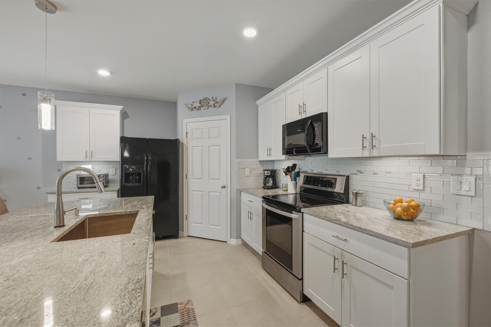 Image 10 of 76 For 7012 Waterford Parkway