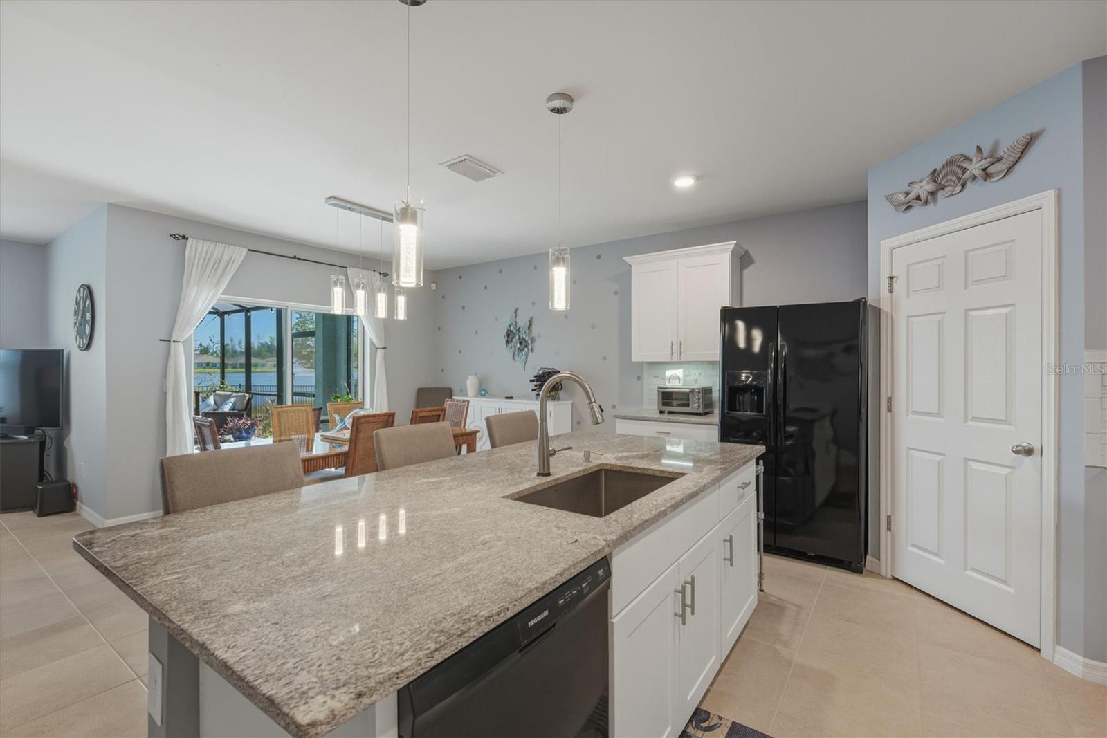 Image 12 of 76 For 7012 Waterford Parkway