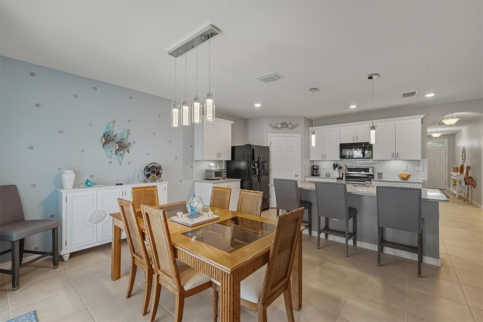 Image 16 of 76 For 7012 Waterford Parkway