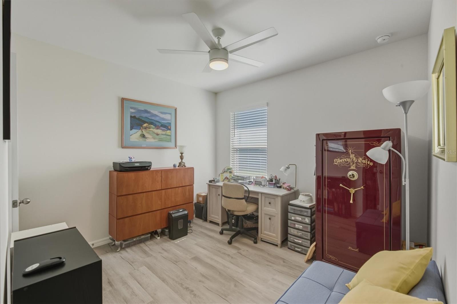 Image 29 of 76 For 7012 Waterford Parkway