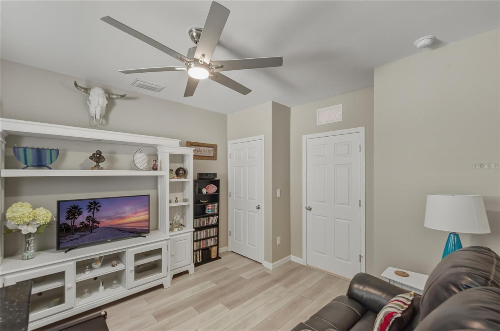 Image 33 of 76 For 7012 Waterford Parkway