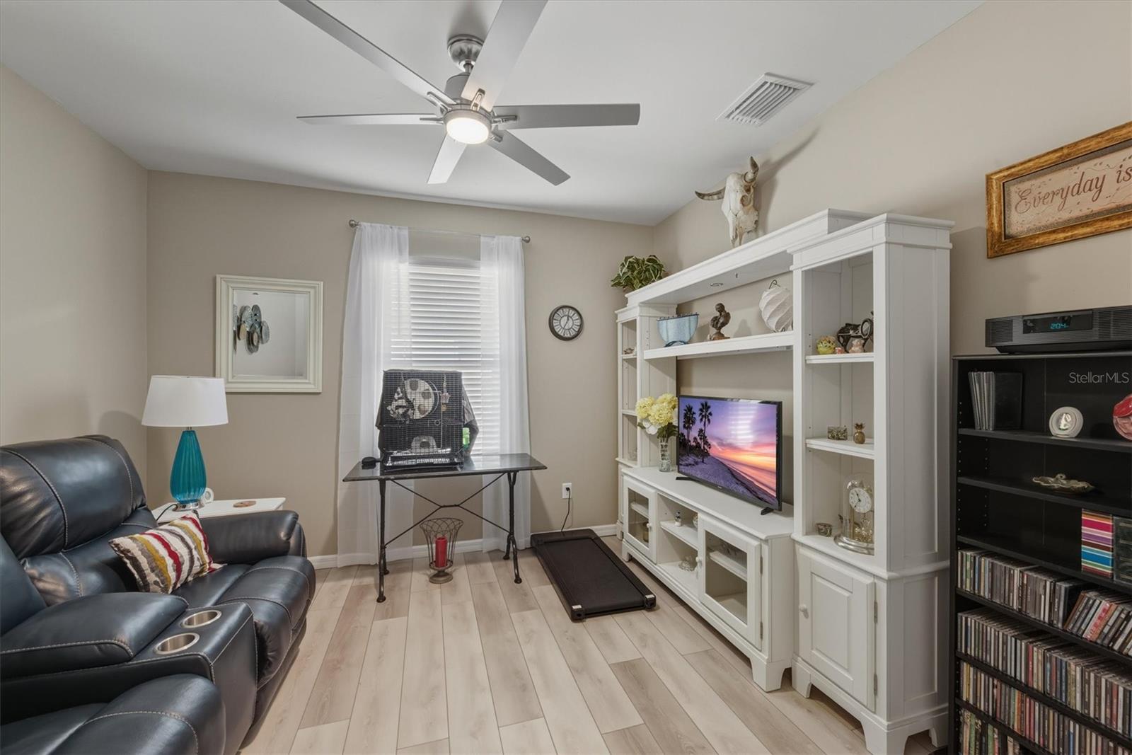 Image 34 of 76 For 7012 Waterford Parkway