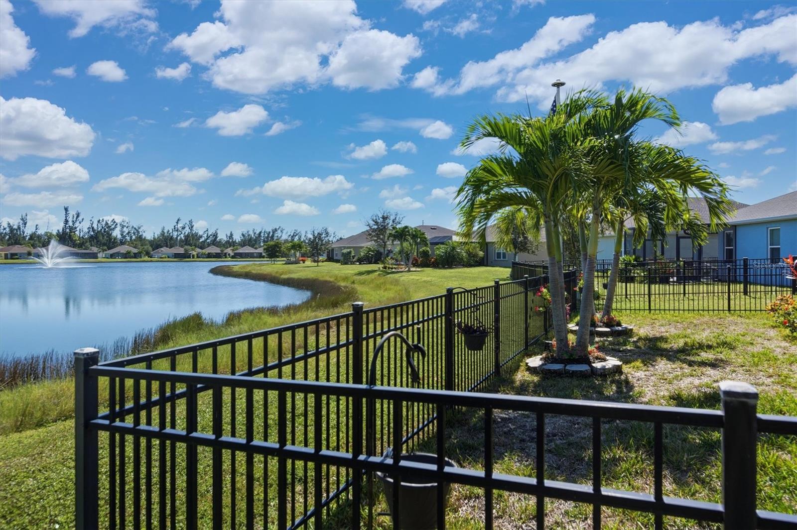 Image 36 of 76 For 7012 Waterford Parkway