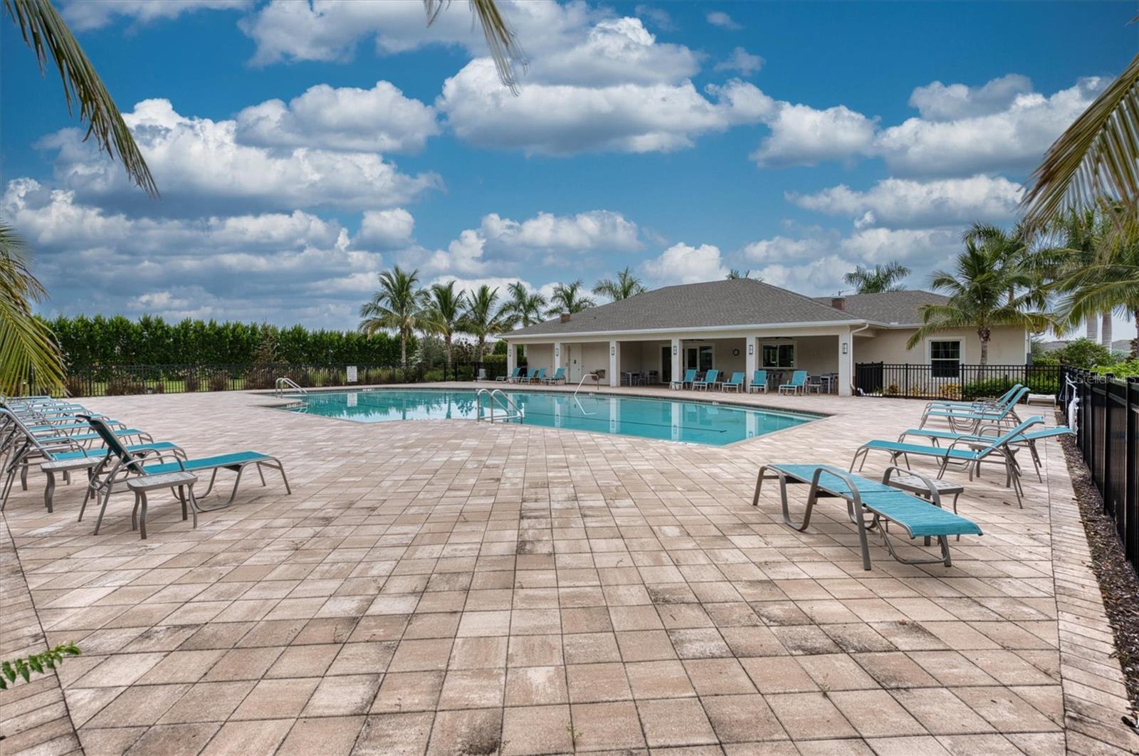 Image 52 of 76 For 7012 Waterford Parkway