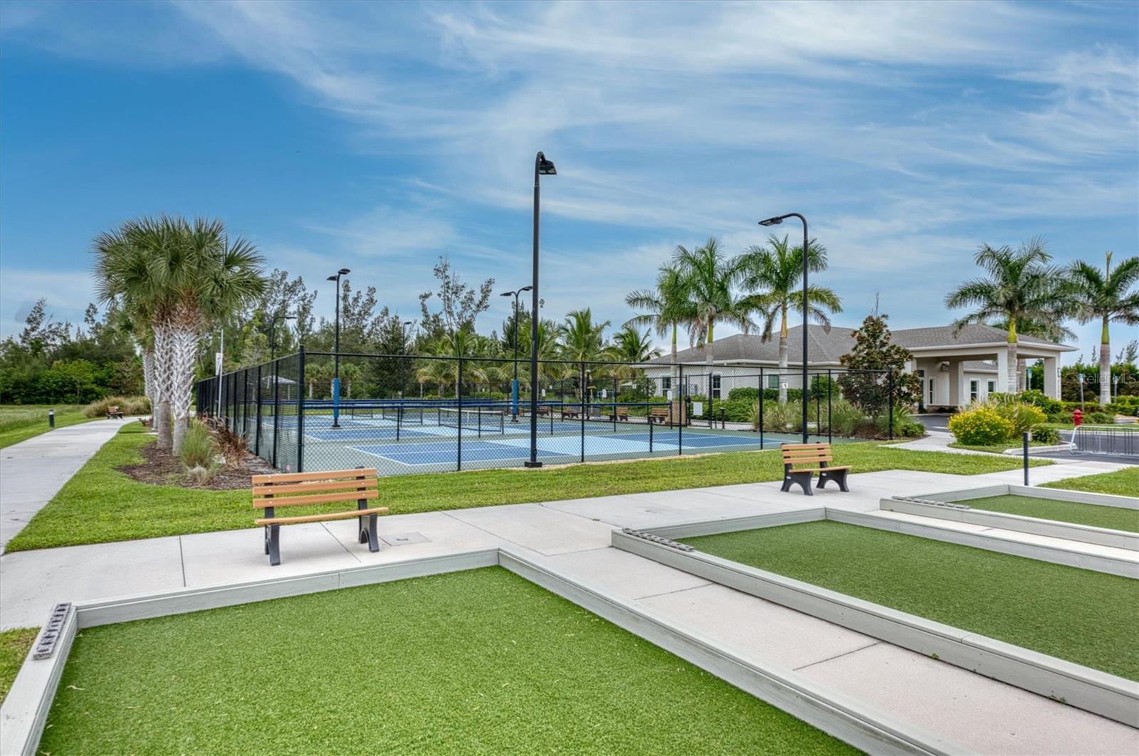 Image 61 of 76 For 7012 Waterford Parkway