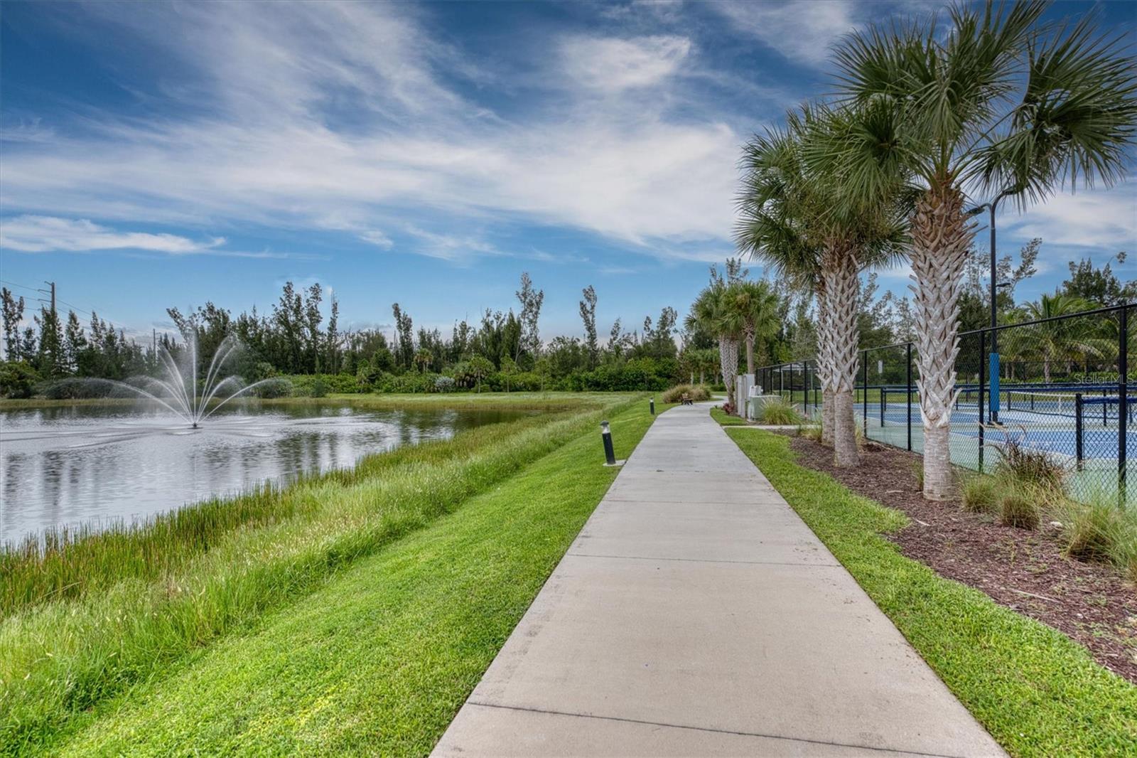 Image 62 of 76 For 7012 Waterford Parkway