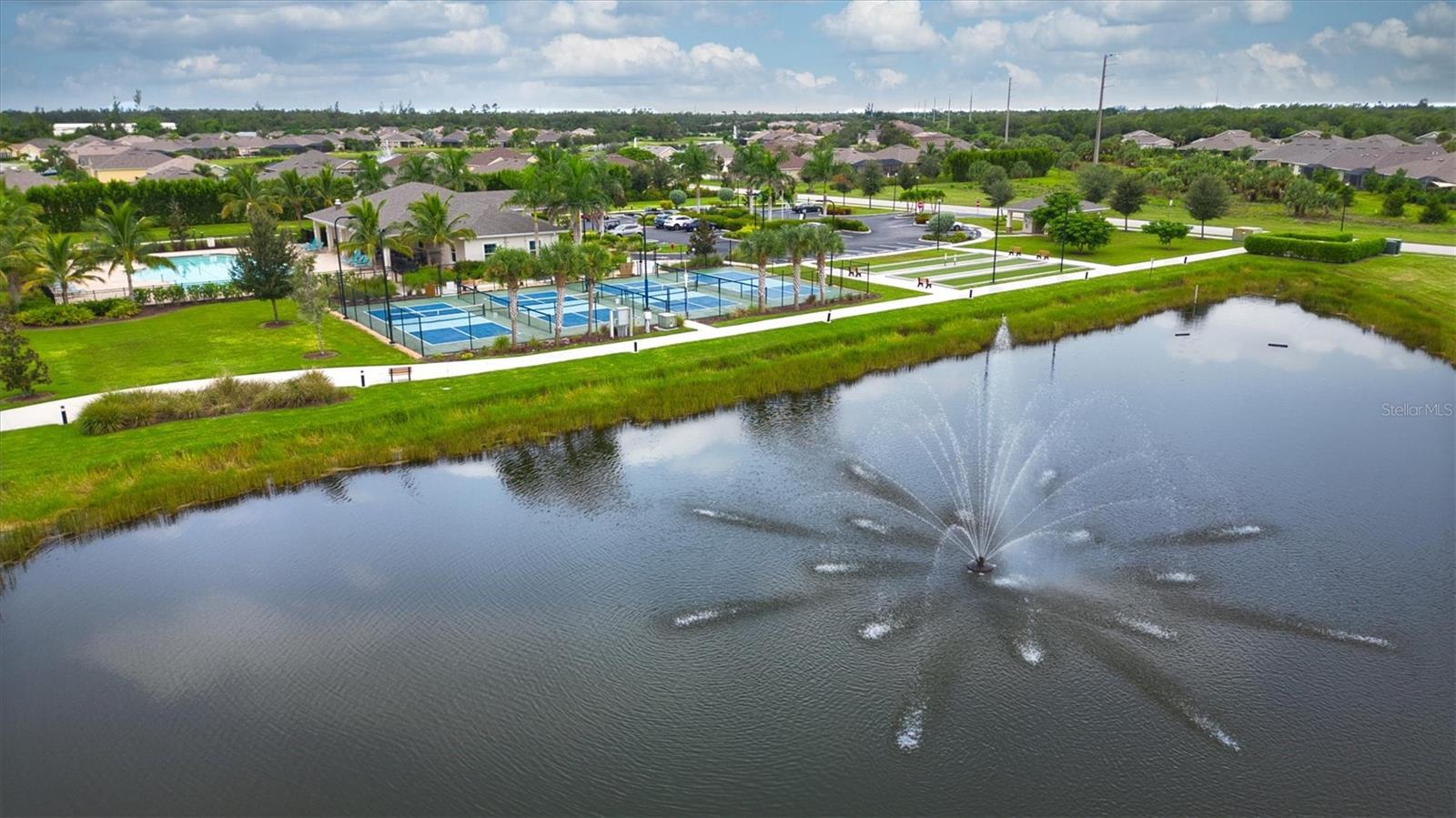 Image 72 of 76 For 7012 Waterford Parkway