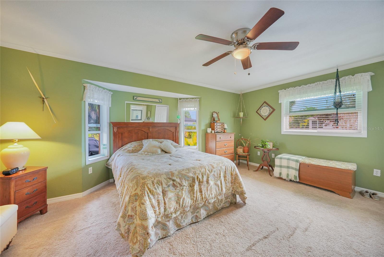 Image 15 of 56 For 22554 Laika Avenue