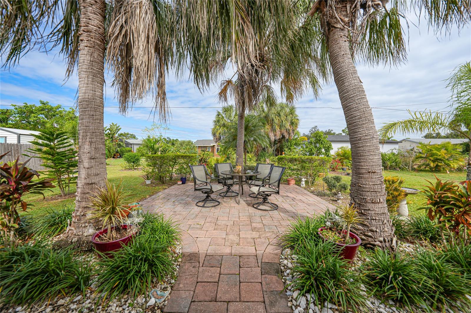 Image 2 of 56 For 22554 Laika Avenue