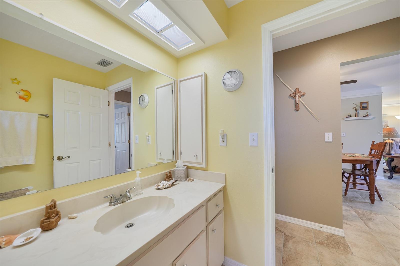 Image 23 of 56 For 22554 Laika Avenue