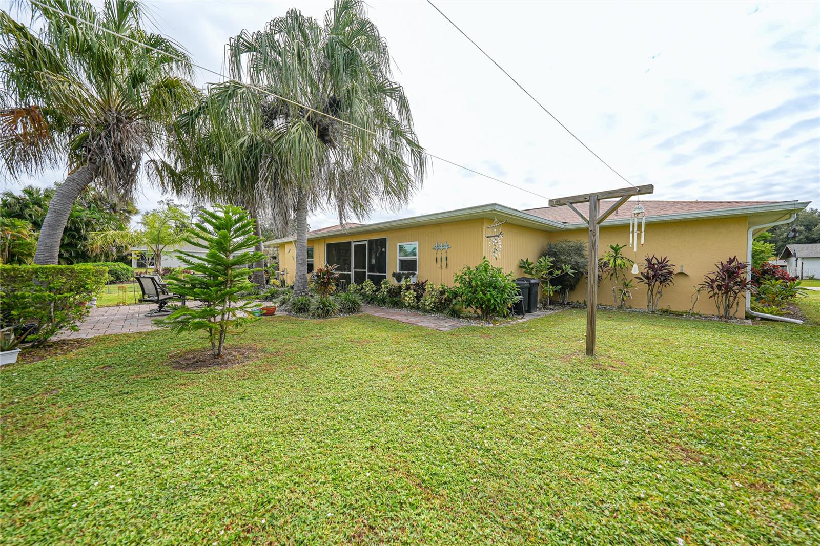 Image 32 of 56 For 22554 Laika Avenue