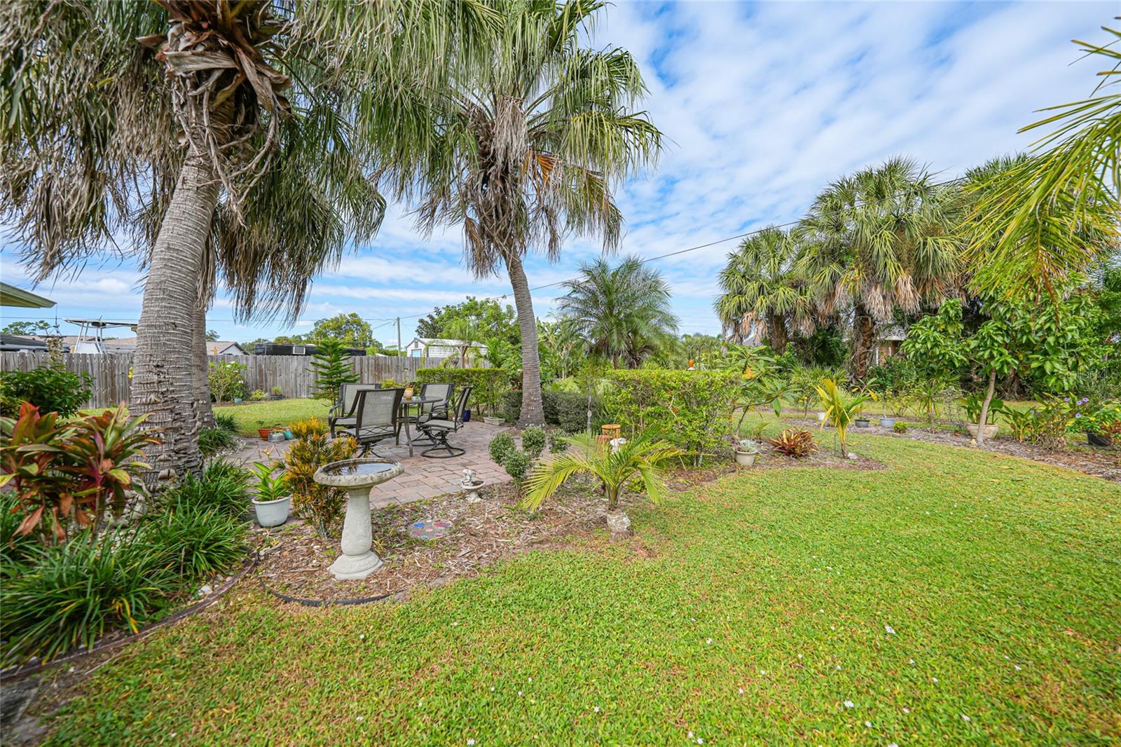 Image 38 of 56 For 22554 Laika Avenue