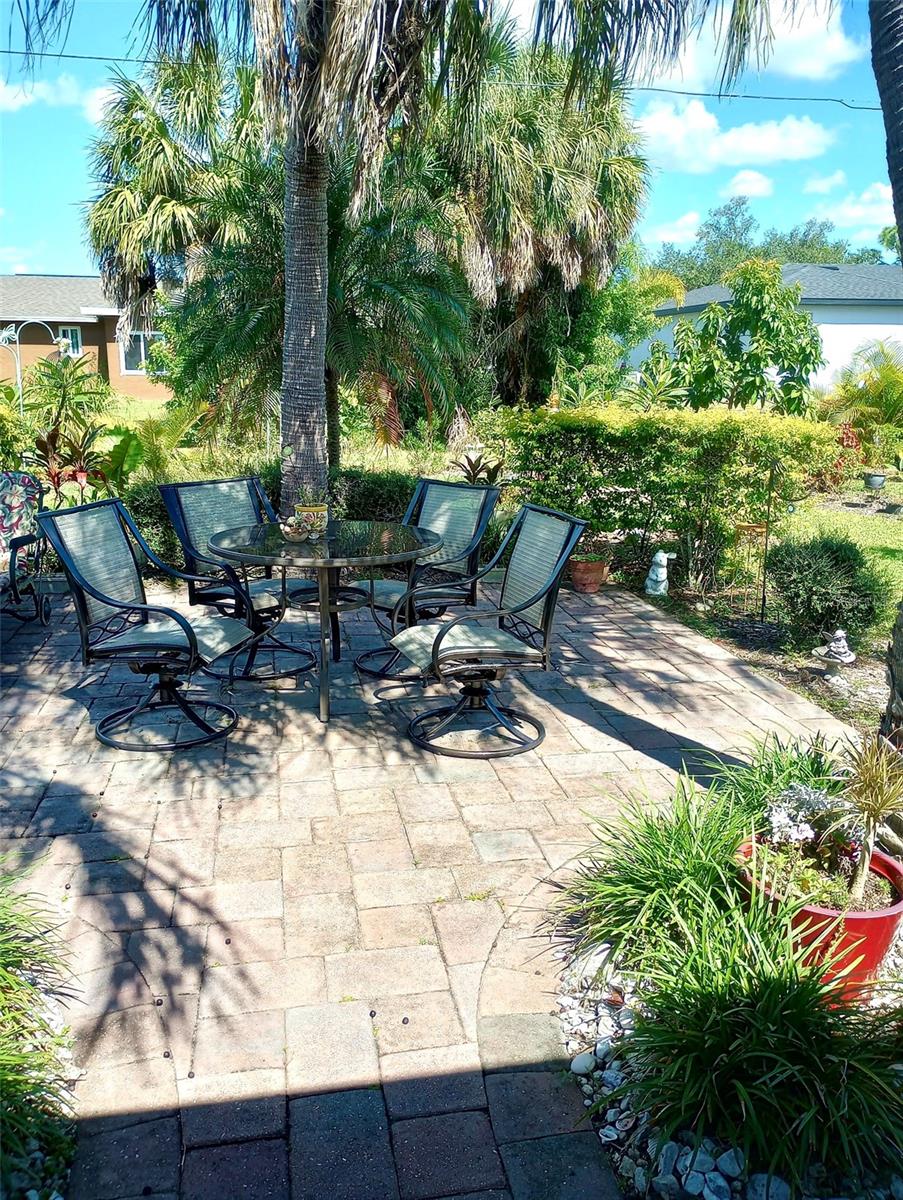 Image 39 of 56 For 22554 Laika Avenue